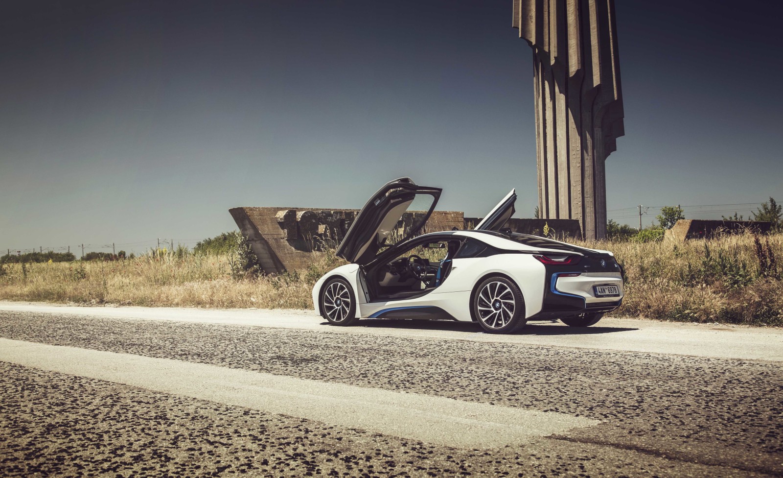 Straße, BMW i8