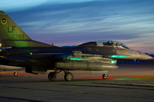 "Faucon de combat", F-16C, Combattant, Faucon de combat