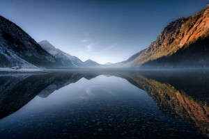 Lac, montagnes, la nature, réflexion