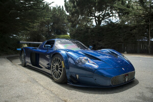 Maserati, Maserati MC12 Corsa, Αγωνιστικό αυτοκίνητο