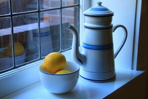 bol, bouilloire, citrons, Nature morte, fenêtre