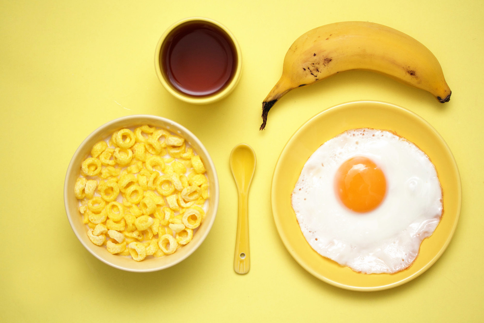 petit déjeuner, Oeuf, céréale, banane, Petit déjeuner jaune