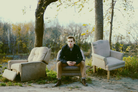 branches, yeux, veste, feuilles, lèvres, Homme, un pantalon, des chaussures