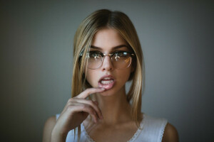 background, face, finger, girl, glasses, lips, look, Marina