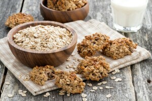 cookies, mléko, ovesné vločky