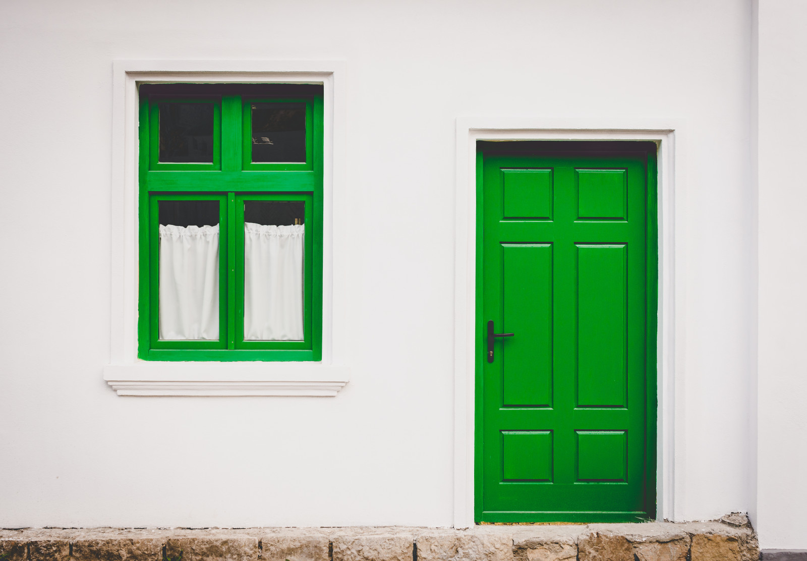 house, wall, window, green, the door