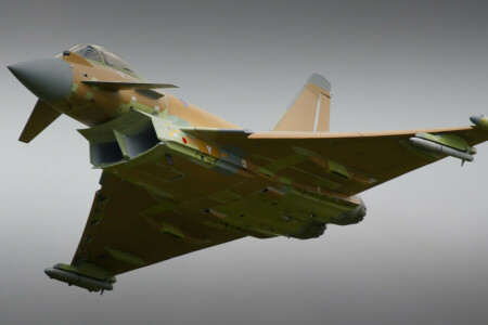 Eurofighter Typhoon, FGR4, Combattant, vol, Polyvalent