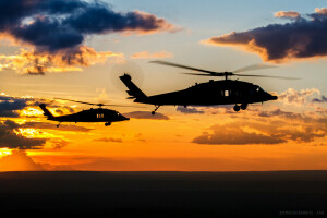 Black Hawk, skyer, FAB, orange himmel, solnedgang, himlen