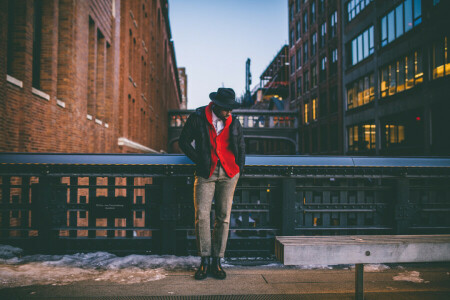 Bridge, building, hat, male, sweater, the sky, twilight, WINDOWS