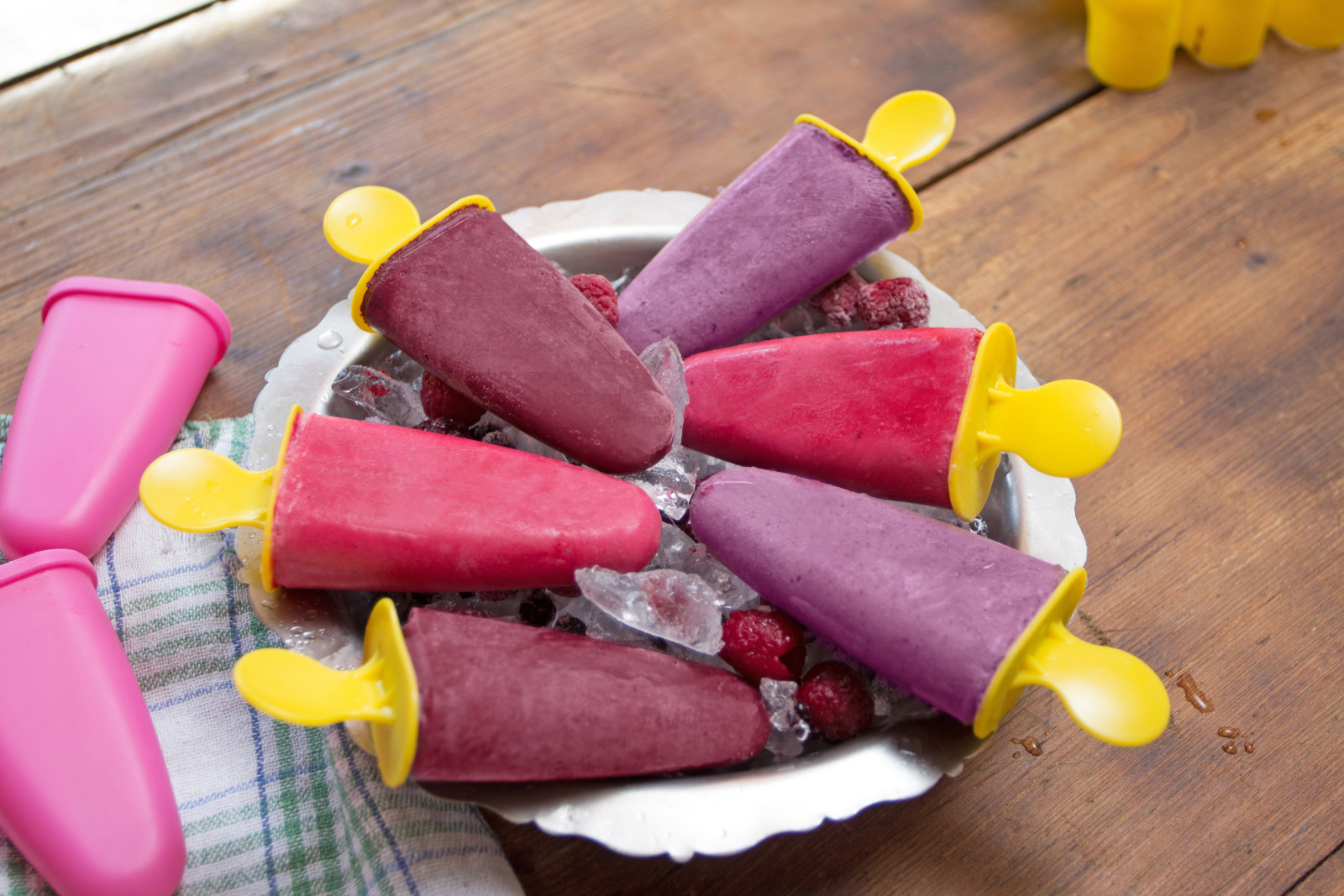 ľad, malina, popsicles