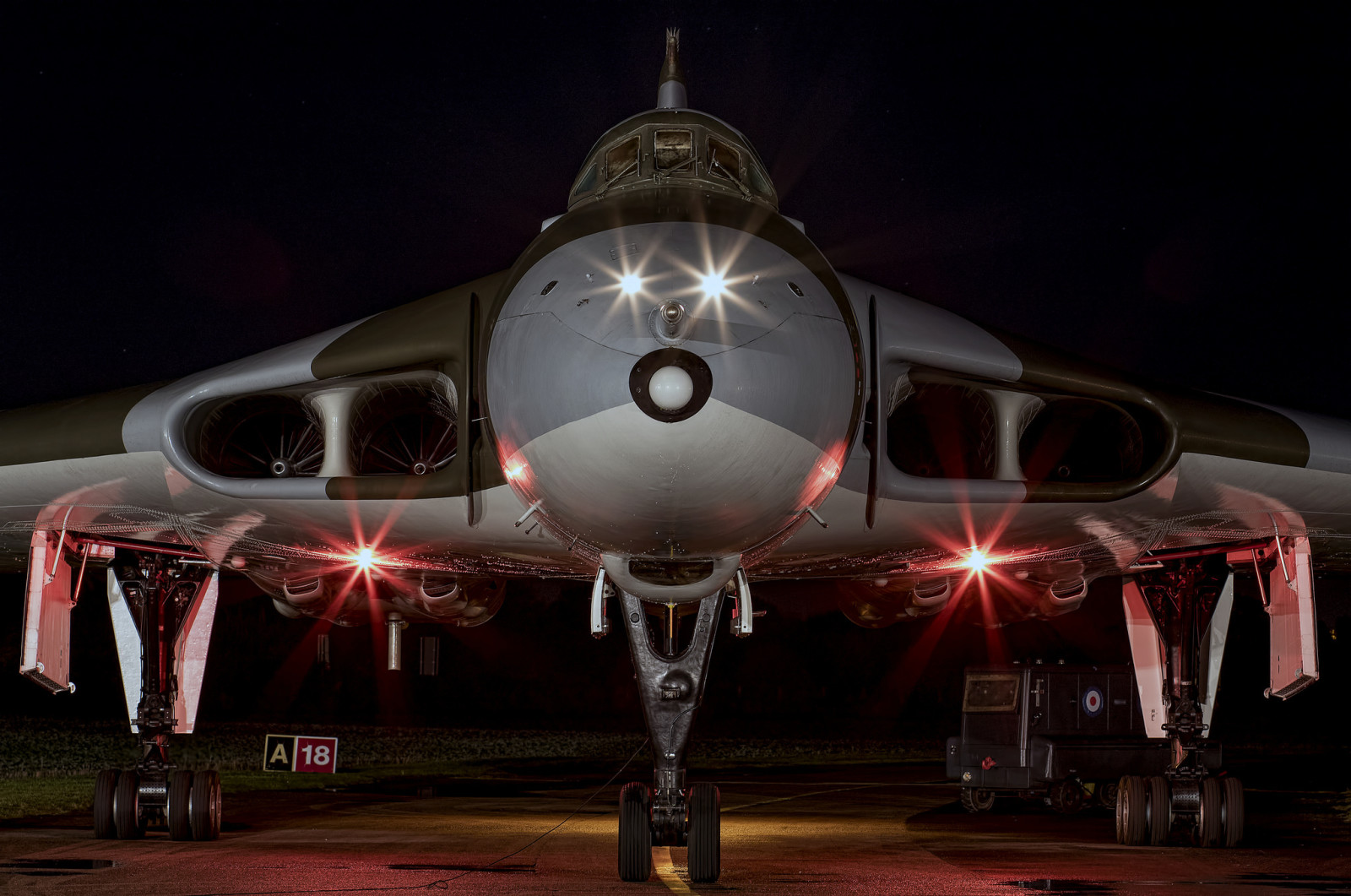 Beleuchtung, Bomber, der Flugplatz, Avro Vulcan, "Vulkan"