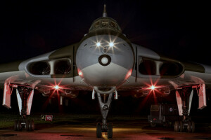 "Volcano", Avro Vulcan, Bomber, lights, the airfield