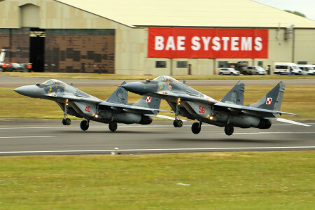 Myśliwce, MiG-29, MiG-29, wzrost