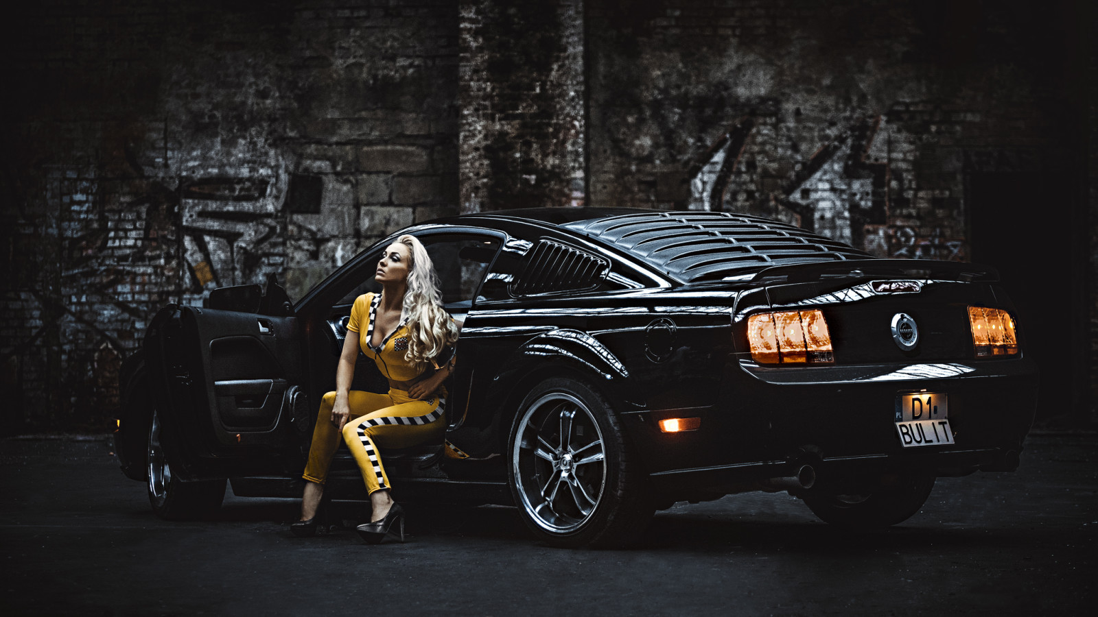 dziewczyna, blond, Mustang, Bród