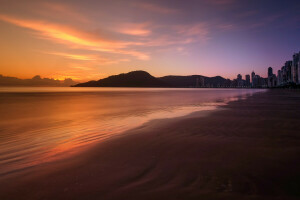 plage, mer, le coucher du soleil