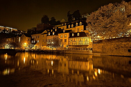 nuit, rivière, la ville