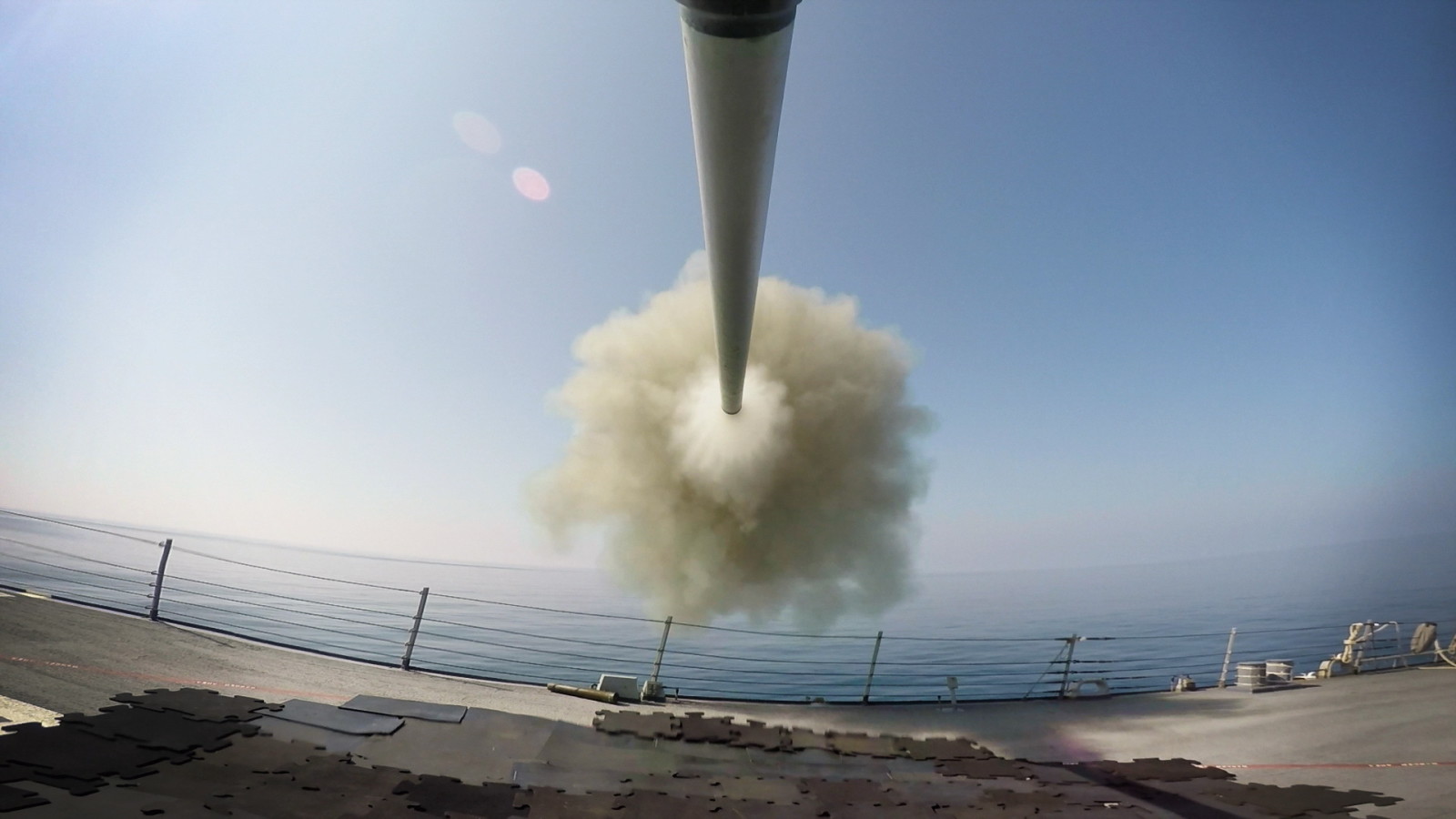 shot, Guided-missile destroyer, USS Gonzalez DDG 66