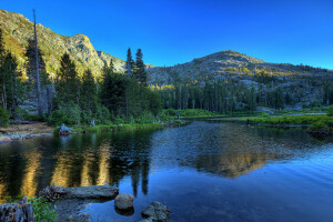 forêt, Lac, montagnes, réflexion, des pierres, le coucher du soleil, Le ciel, des arbres