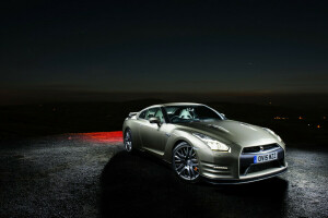 2015, 45e anniversaire, GT-R, Nissan, R35, UK-spec