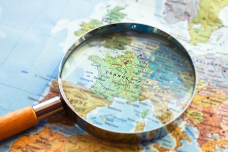 Europe, France, Magnifier