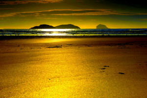 des nuages, horizon, rochers, mer, le coucher du soleil, Le ciel