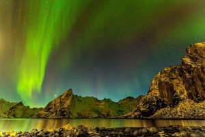 Islândia, panorama, montanhas, noite, Aurora boreal, mar, estrelas, pedras