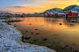 casa, lago, montanhas, Noruega, neve, a noite, o céu, A Vila