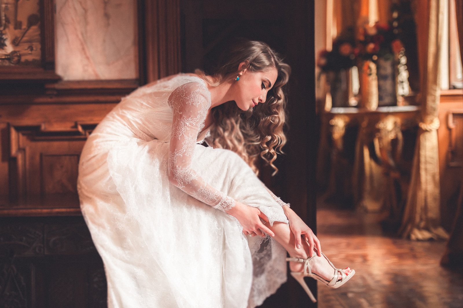 fille, blond, robe, des chaussures, la mariée, des sandales