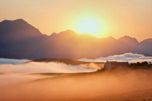 champ, brouillard, paysage, le coucher du soleil