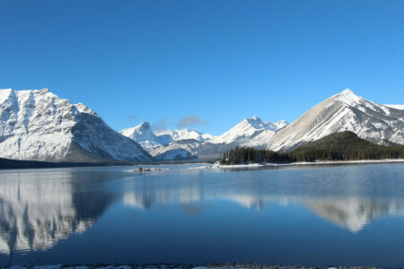 øy, innsjø, fjellene, snø, himmelen, trær, vinter