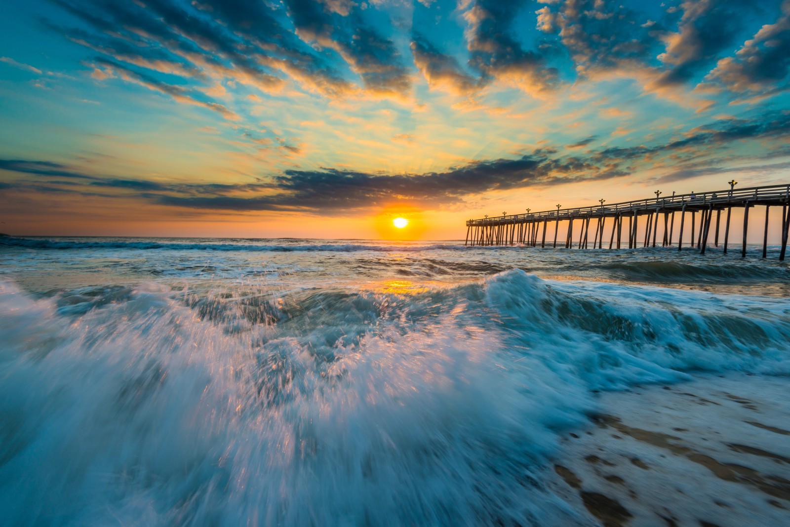 le coucher du soleil, L'océan, Pont, vague