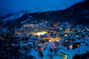 Alps, Hem, lampor, bergen, natt, snö, schweiziska Alperna, schweiz