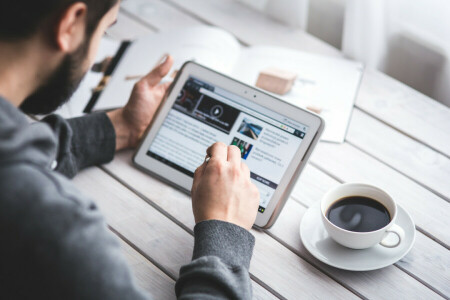 kaffebord, Mand, tablet