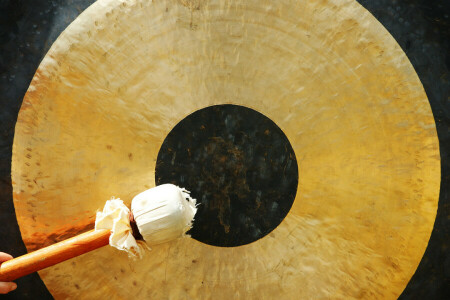 Gong chinois, métal, objet à frapper