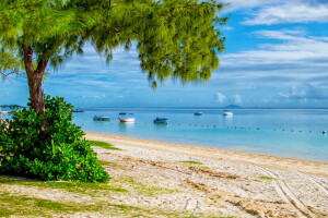 beach, boats, clouds, coast, horizon, sand, sea, the sky