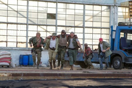 Dolph Lundgren, Jason Statham, Sylwester Stallone, Terry Crews, Wesley Snipes