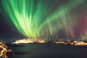 Mark Gee, noite, Aurora boreal, fotógrafo, pedras, O oceano