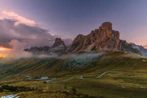 des nuages, Italie, montagnes, route, rochers, Les Dolomites