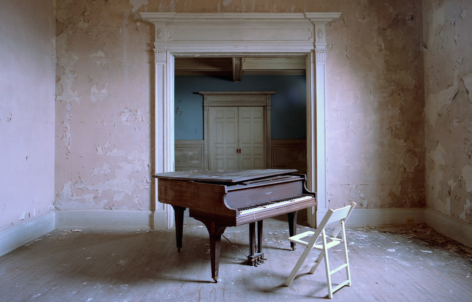 Musica, sedia, pianoforte