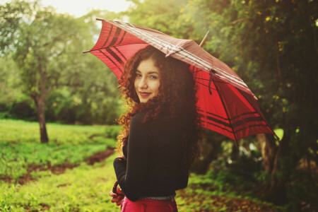 cachos, menina, sorrir, verão, guarda-chuva