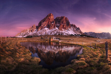 Włochy, jezioro, góra Sass de Putia, Dolomity