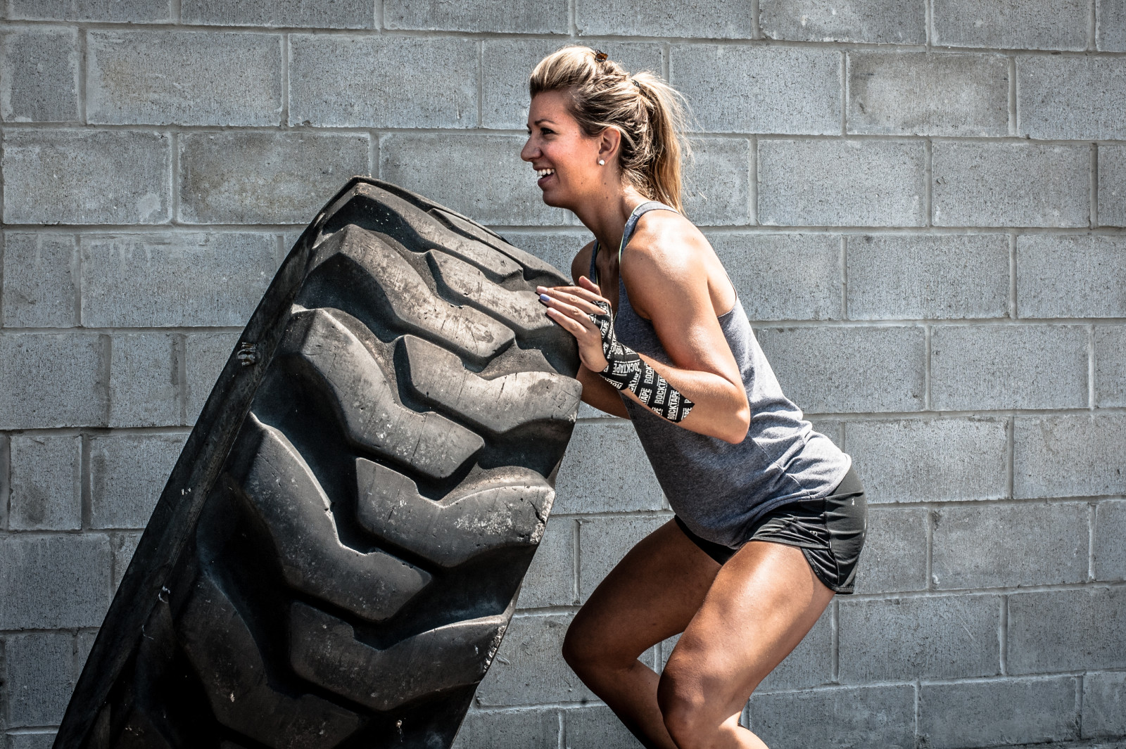 rutina de ejercicio, crossfit, neumático