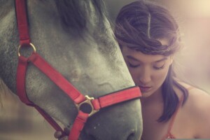 Arancha Ari Arevalo, face, horse, model, mood