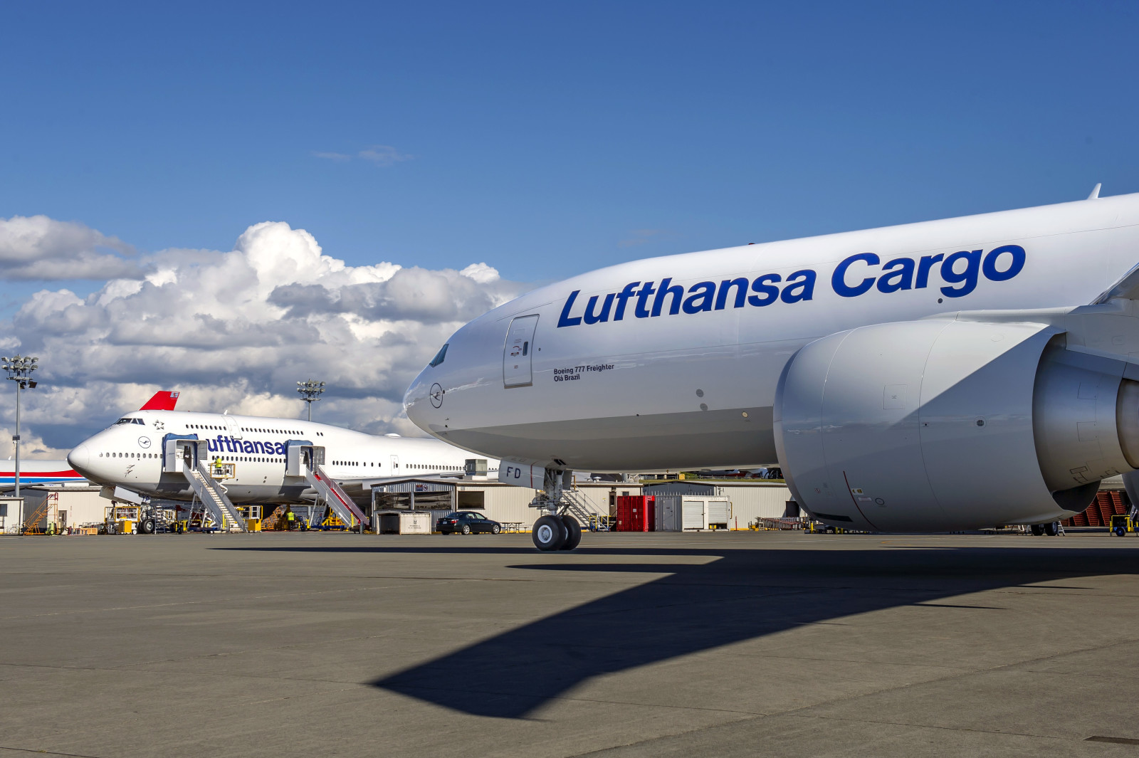 niebo, chmury, Boeing, Lotnisko, ładunek, Lufthansa, 800, B-747