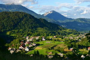 camp, pădure, verdeaţă, Case, munţi, Slovenia, Zgornje Gorje