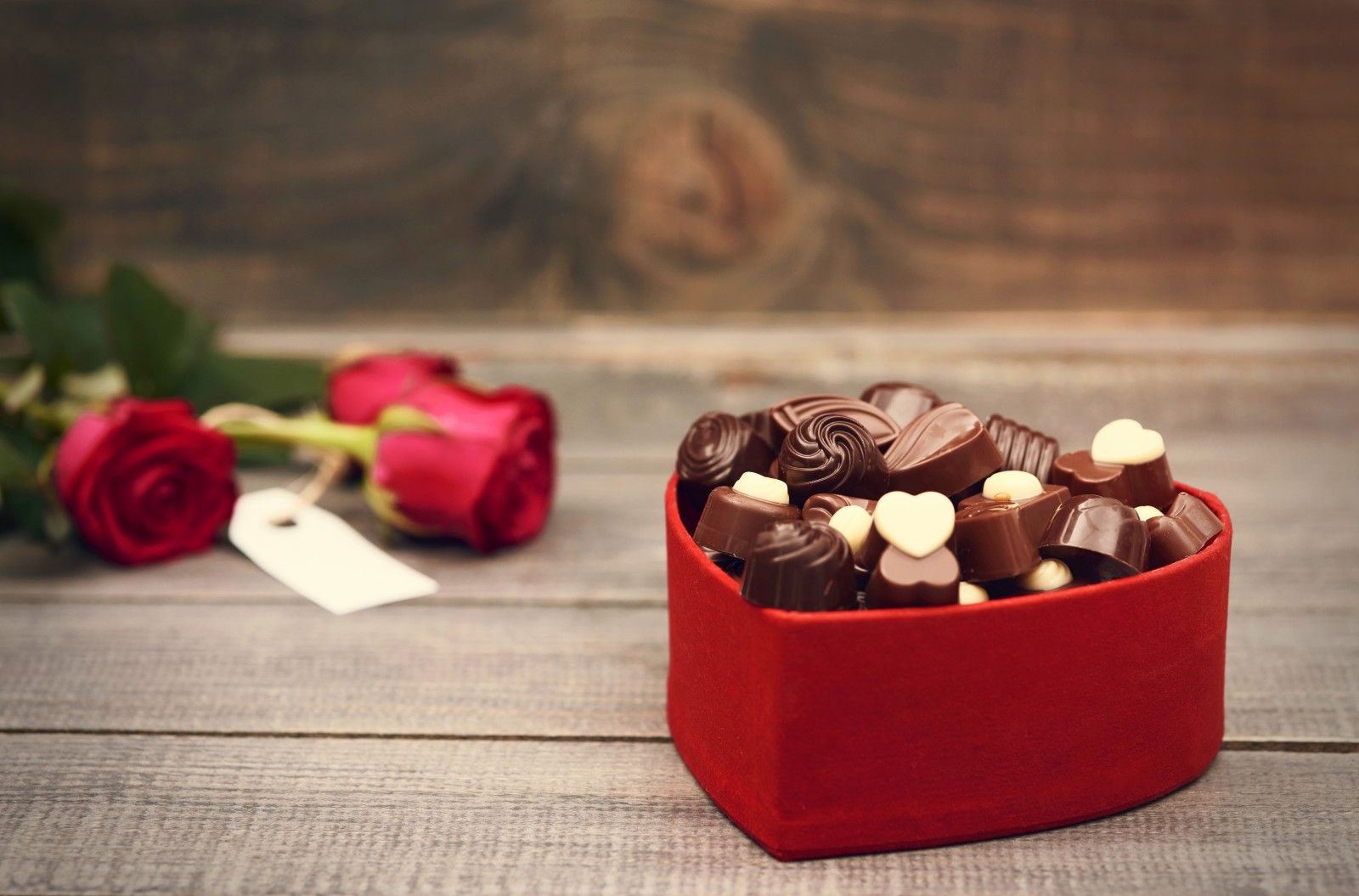 Still life, holiday, red, love, romantic, valentine's day, roses, red roses