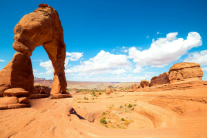 arch, clouds, Desert, rocks, the sky