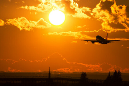 nuvens, o avião, o aumento, o céu, o sol