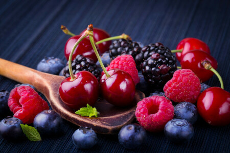 Beeren, Brombeere, Blaubeeren, Kirsche, frisch, Himbeere