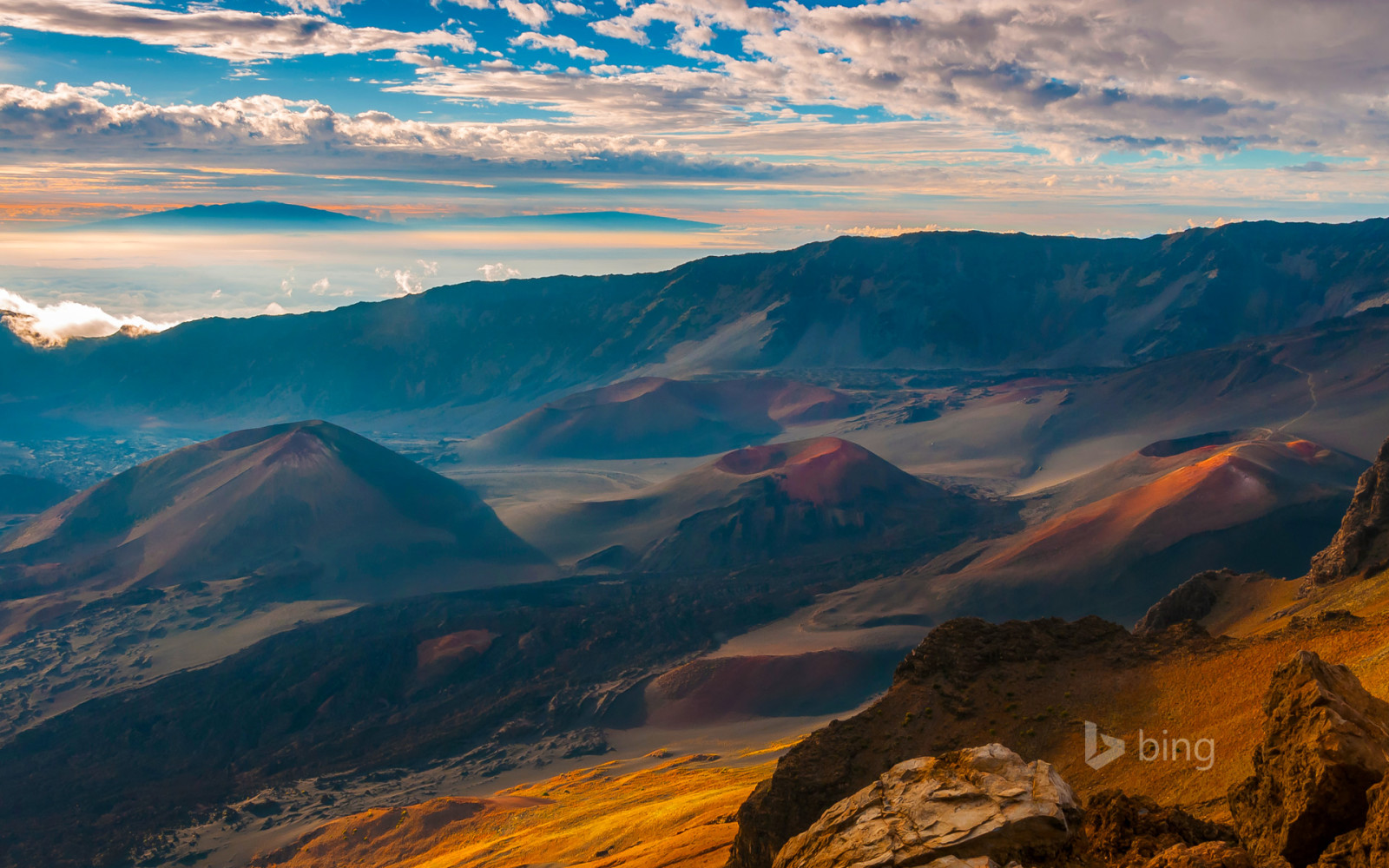 el cielo, paisaje, nubes, montañas, el volcan, cono, cráter, Maui